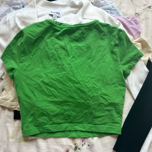 green cropped top - Picture 2 of 2